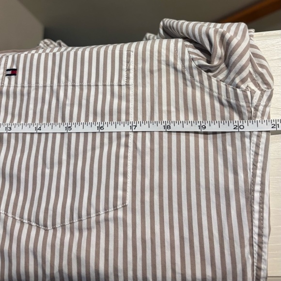 Tommy Hilfiger 100% Cotton Striped Button Down, Size M - Picture 7 of 8